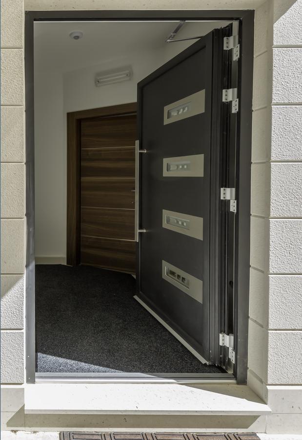 Lux Apartments Petar Baska Voda Exterior photo