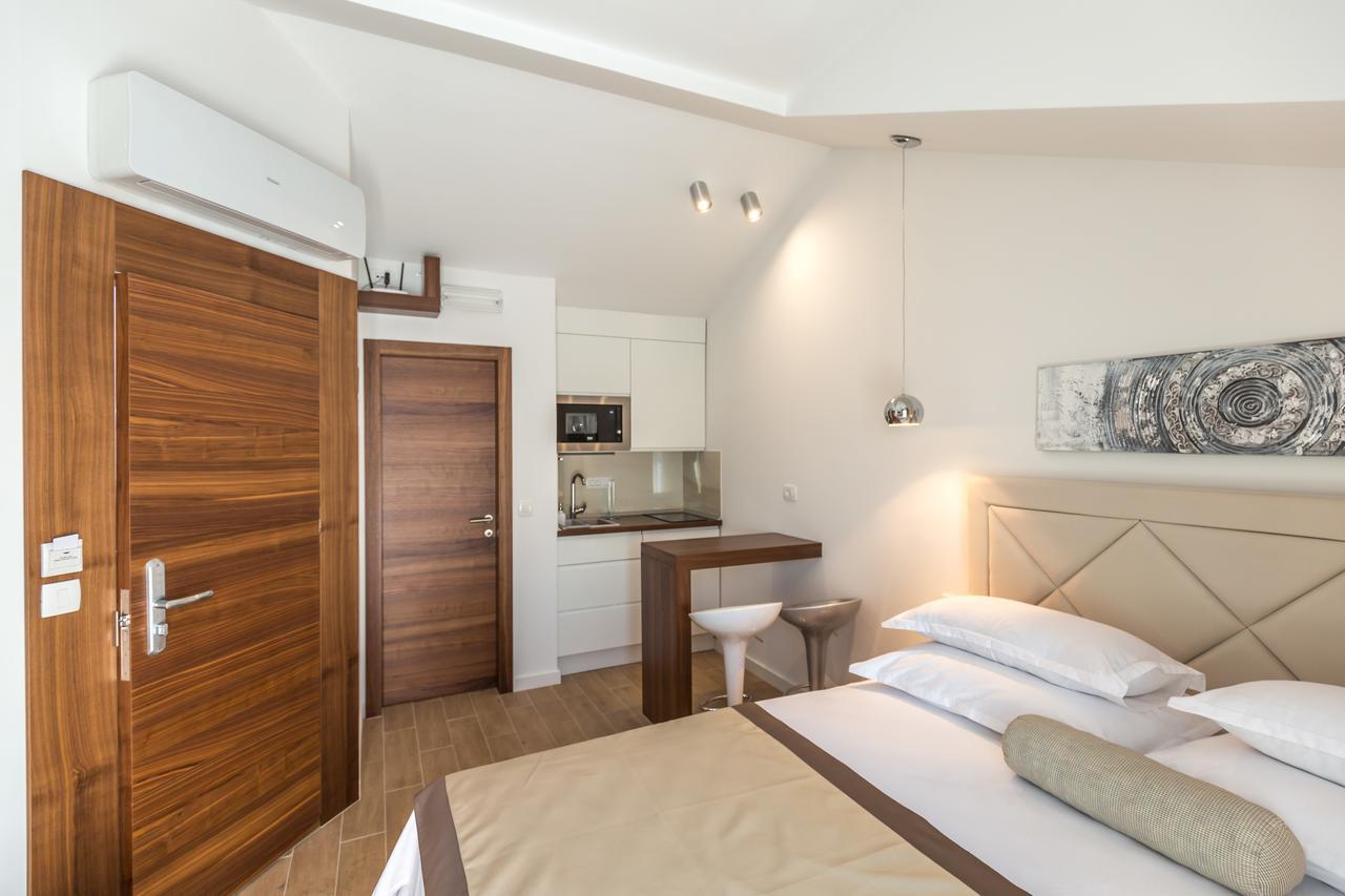 Lux Apartments Petar Baska Voda Exterior photo